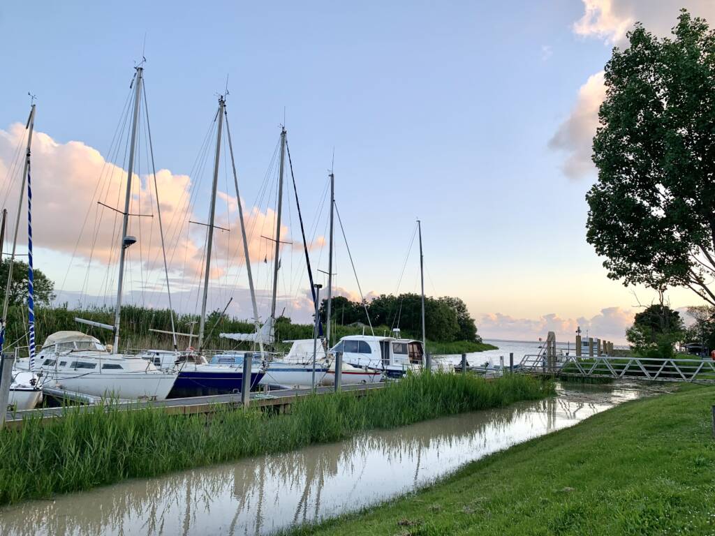 port Gironde Auberge du Porche Blaye